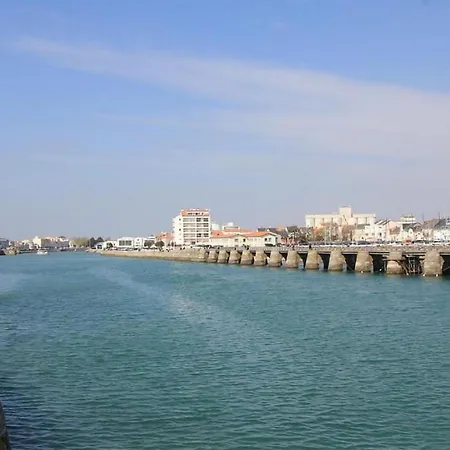 Dom wakacyjny Amazing Home In Les Sables Dolonne Les Sables-dʼOlonne