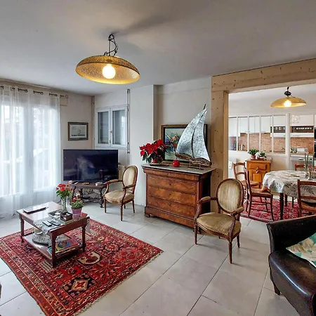 Amazing Home In Les Sables Dolonne Dom wakacyjny *