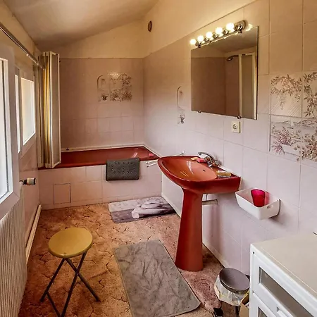 Amazing Home In Les Sables Dolonne *