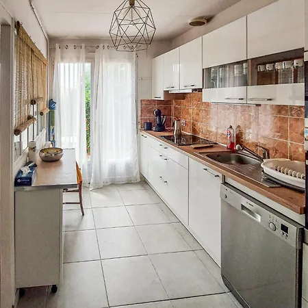 Amazing Home In Les Sables Dolonne Les Sables-dʼOlonne